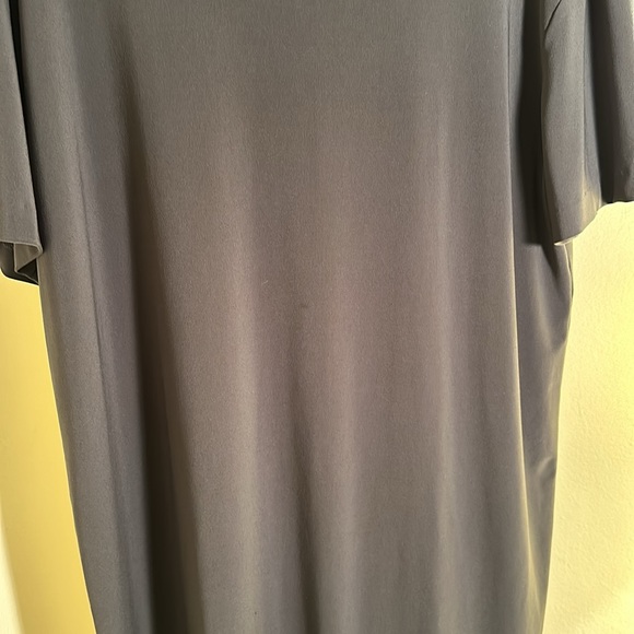 Norma Kamali Kulture Short Sleeve Gray Shift Dress - Medium - Picture 3 of 5
